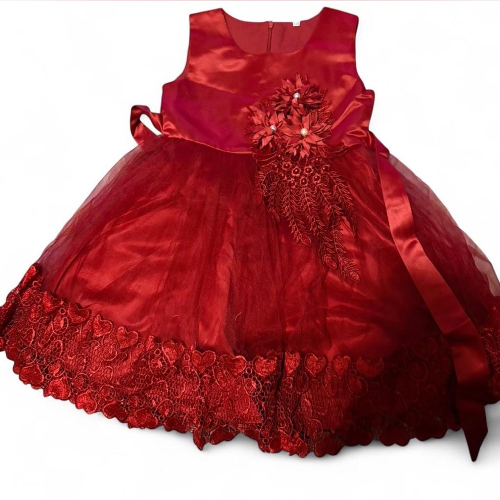 Elegant Red Sleeveless Dress with Floral Embellishments